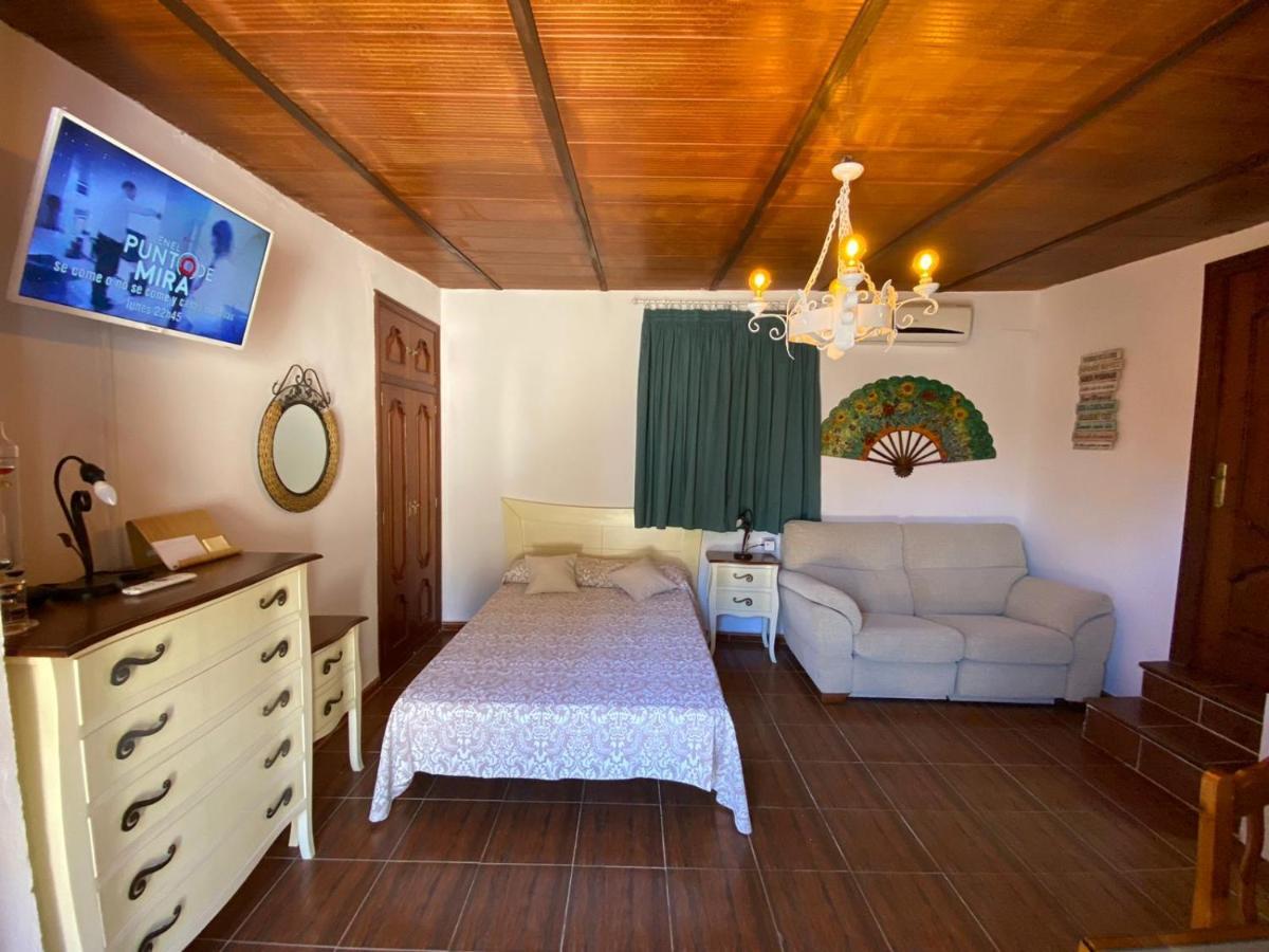 Estudio Coqueto Con Cocina, Bano Y Piscina De Temporada Compartida, A 8Km De Cordoba, En Plena Sierra,By Trassierrarooms Εξωτερικό φωτογραφία